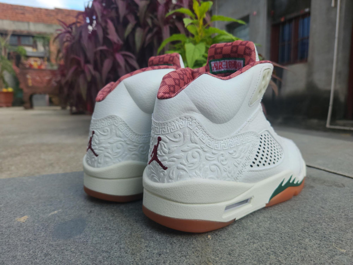 "International Flight" Air Jordan 5 Retro - Mexico - product image from the listing.