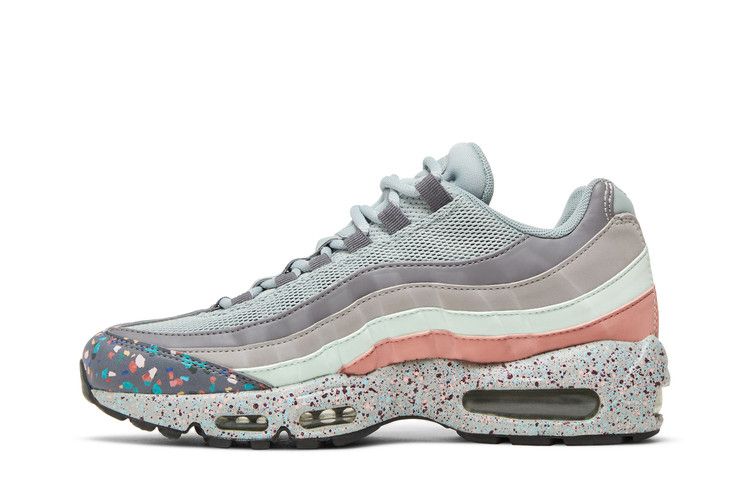 Women's Nike Air Max 95 Confetti - product image from the listing.