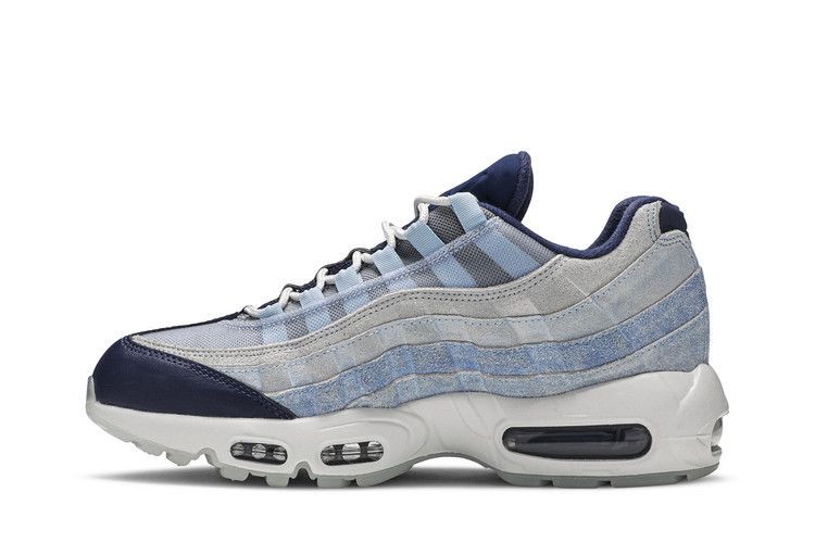 Day And Night - Nike Air Max 95 - product image from the listing.