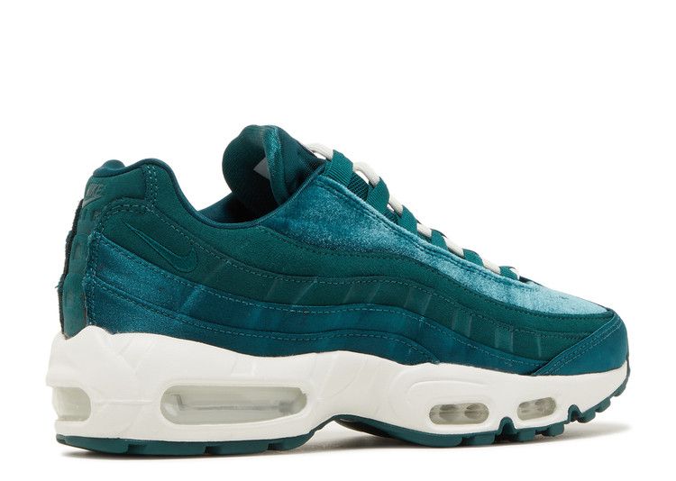 Women's Nike Air Max 95 Green Velvet - product image from the listing.