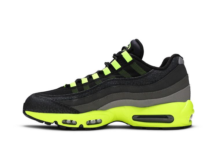 Kiss My Airs - Nike Air Max 95 - product image from the listing.