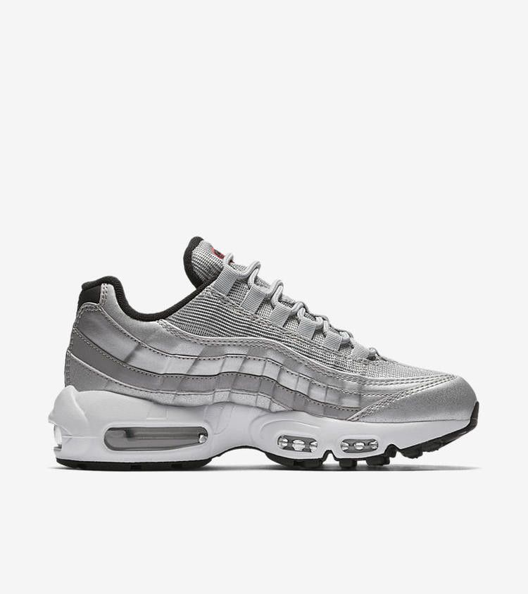 Women's Nike Air Max 95 Silver Bullet - product image from the listing.