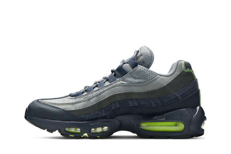 Seahawks - Nike Air Max 95 - product image from the listing.