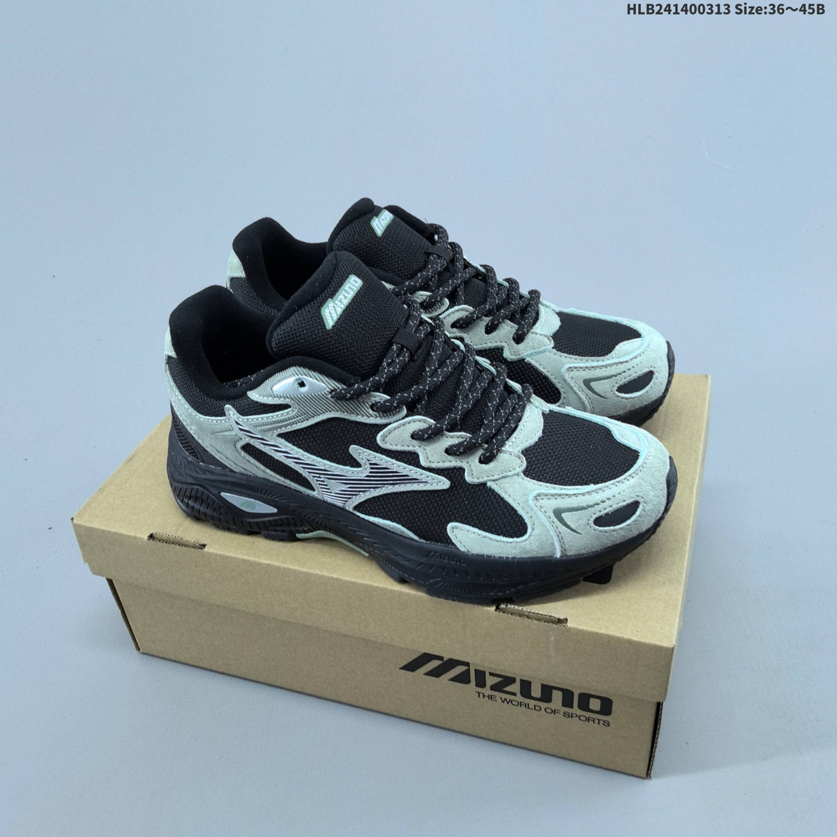 Mizuno Retro Sneakers for Running - product image from the listing.