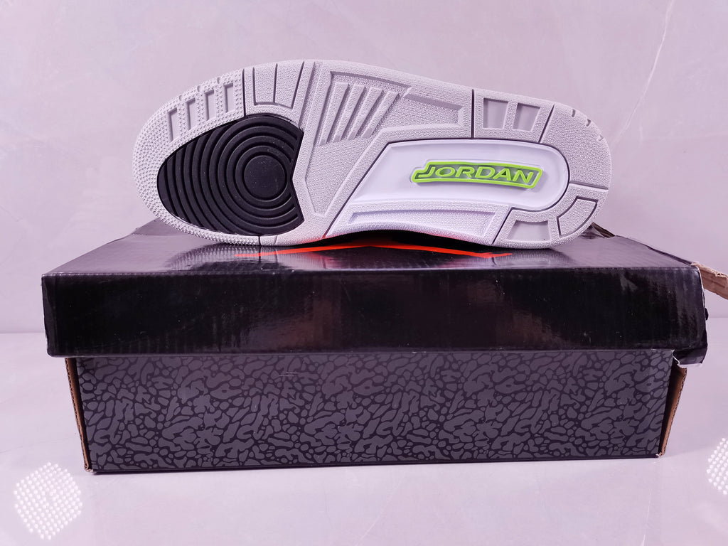 Air Jordan 3 Retro Grey Green Sneakers - product image from the listing.