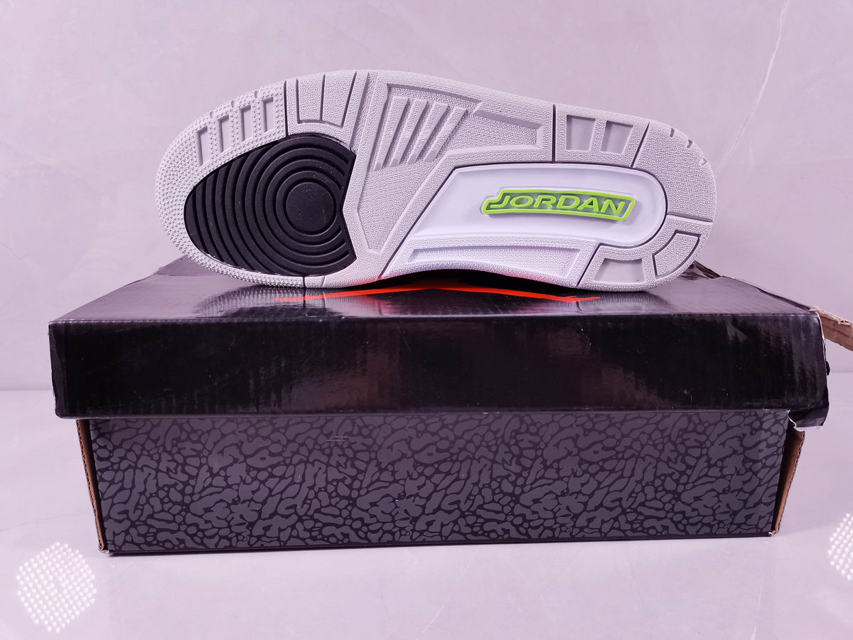 Air Jordan 3 Retro Grey Green Sneakers - product image from the listing.