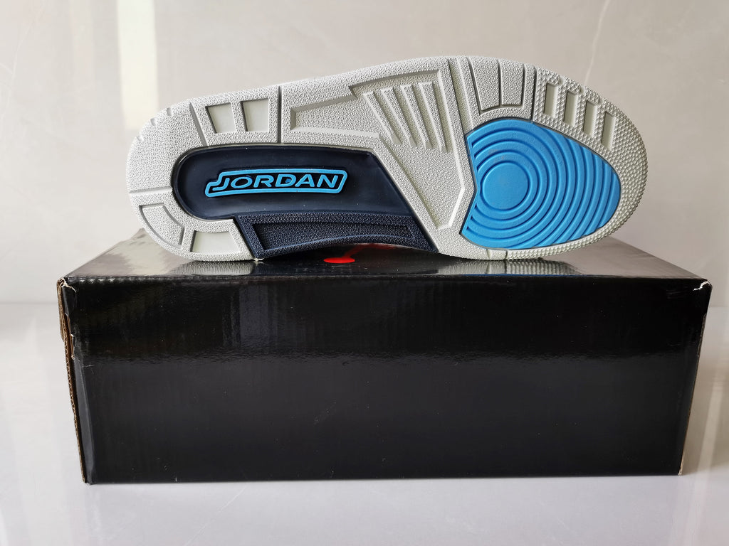 Air Jordan 3 Retro White Blue Sneakers - product image from the listing.