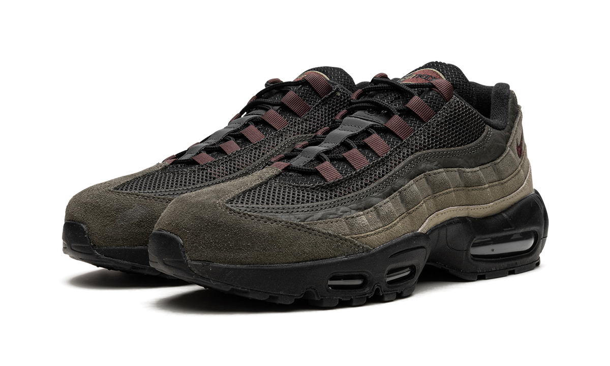 "Black Earth" Air Max 95 FD0652 001 - product image from the listing.