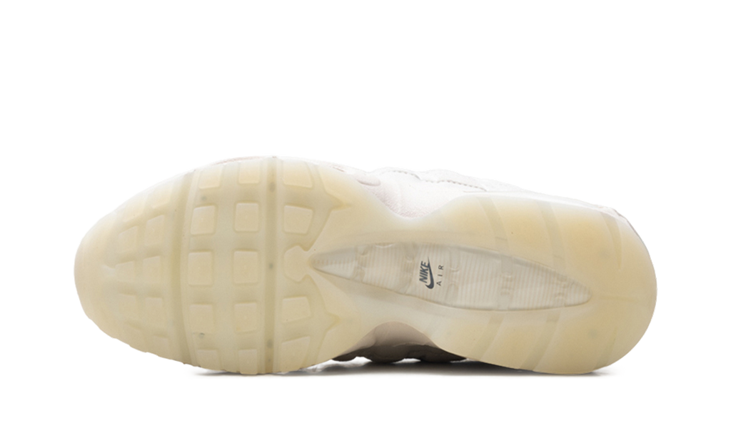 Women's Air Max 95 "Soft Pearl" IB6396 101 - product image from the listing.