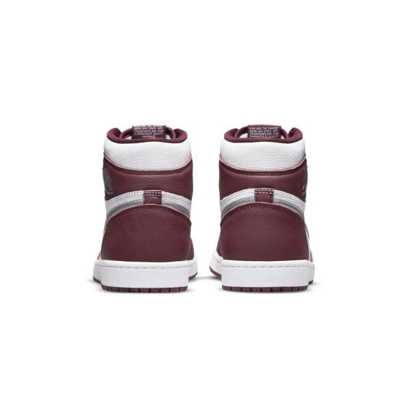 Air Jordan 1 High OG in Bordeaux - product image from the listing.