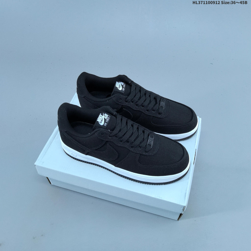 Nike Air Force 1 '07 Low-Cut Sneakers - product image from the listing.