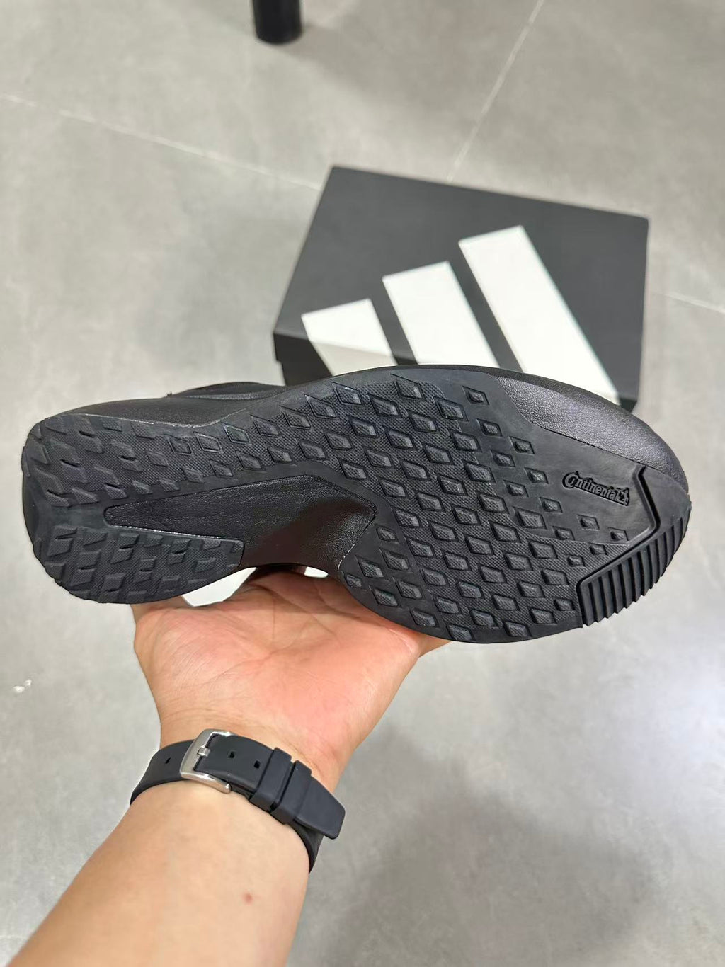 Nike ACG Mountain Fly 2 Low Black Trail Trainers KK2685 - product image from the listing.
