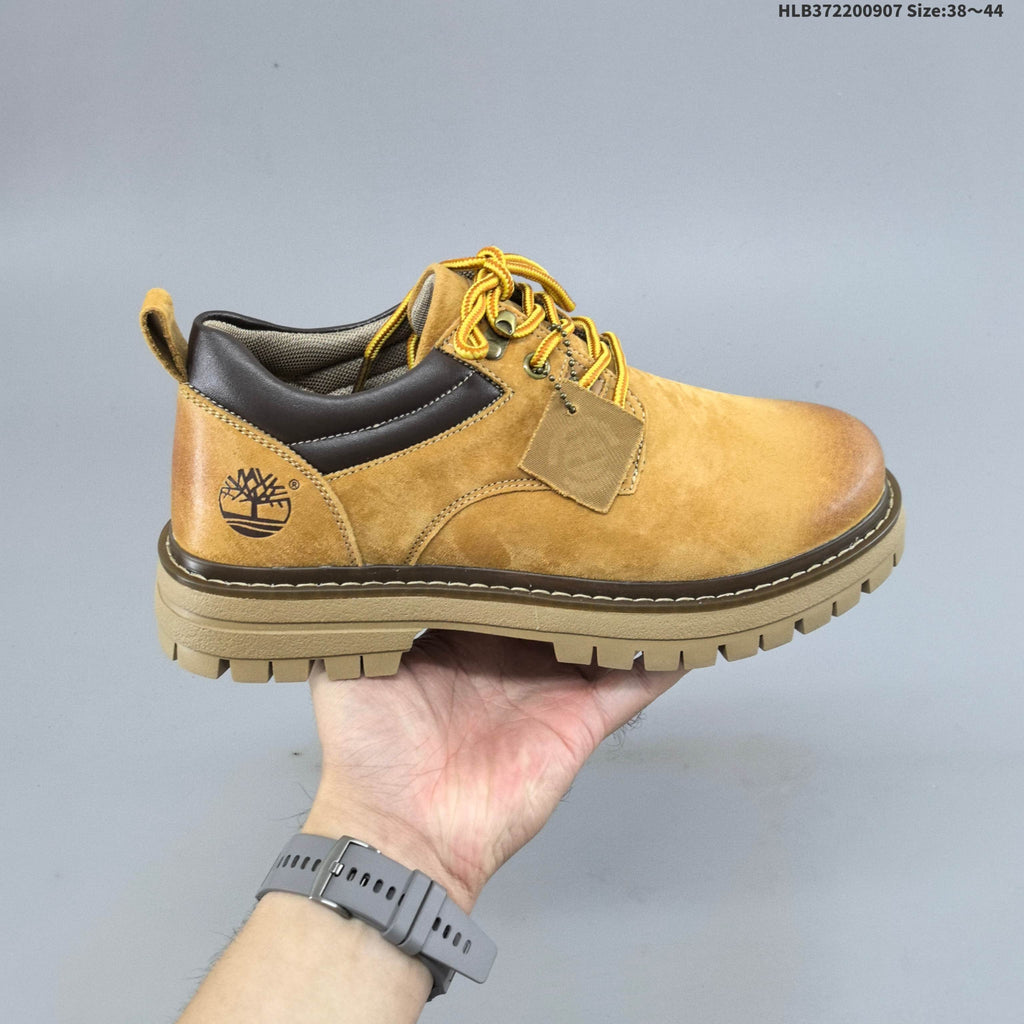 Timberland Low-Cut Lace-Up Shoes in Wheat - product image from the listing.