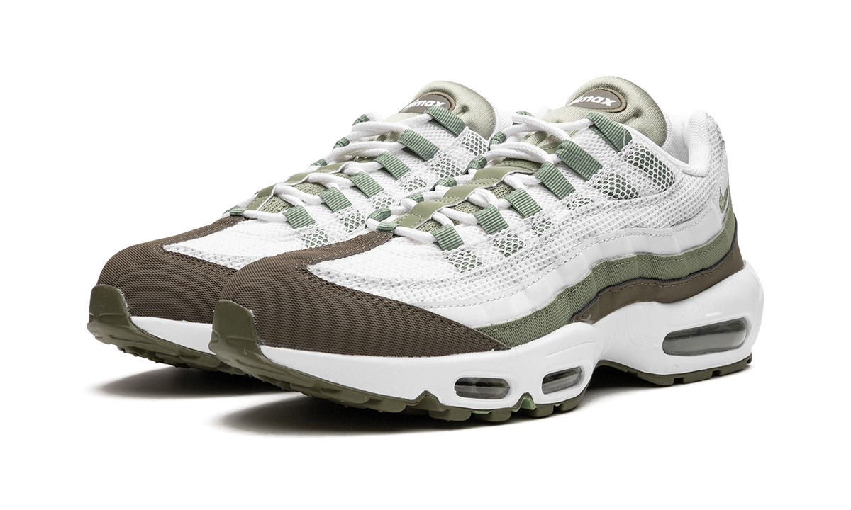 "Oil Green" Air Max 95 FD0780 100 - product image from the listing.