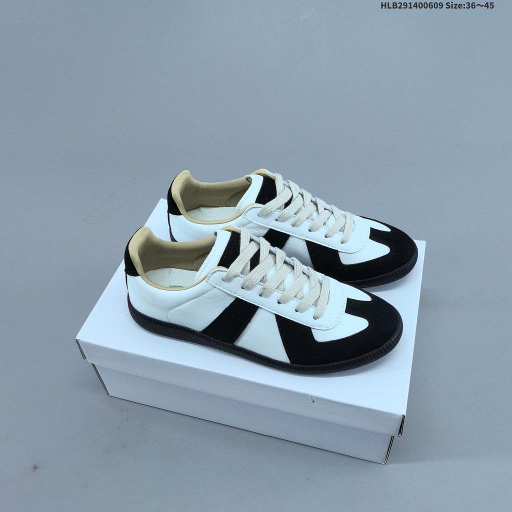 Maison Margiela Replica Low-Cut Sneakers - product image from the listing.