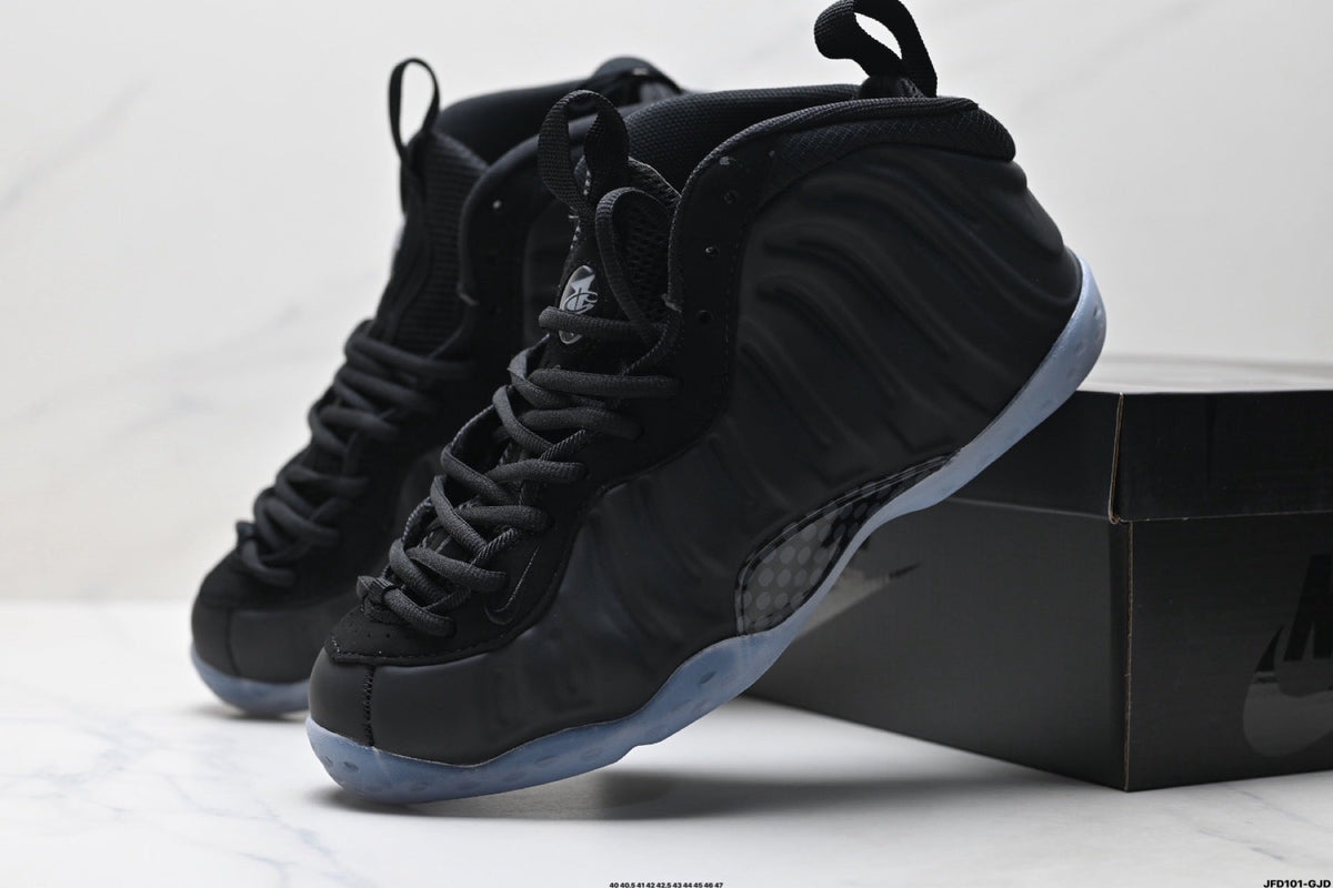 Nike Air Foamposite One Penny Hardaway Sneakers in Black - product image from the listing.