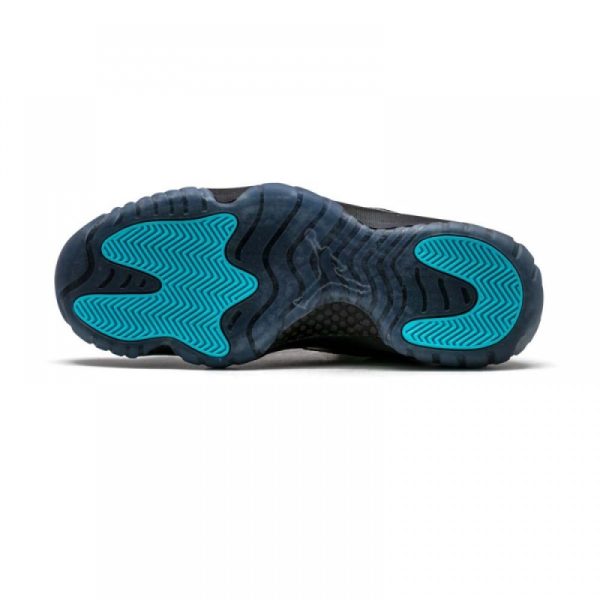 "GAMMA BLUE" AIR JORDAN 11 RETRO - product image from the listing.