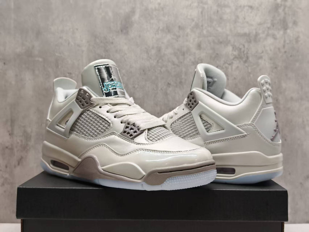 "Cool Grey" Air Jordan 4 Retro Cool Grey/Chrome/Dark Charcoal/Varsity Maize - product image from the listing.