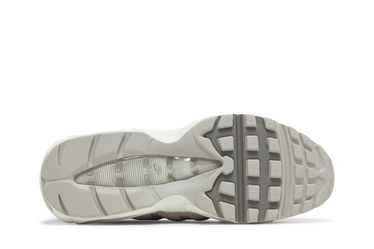 Cobblestone - Nike Air Max 95 SE - product image from the listing.