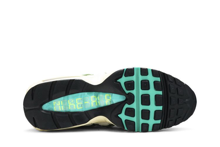 Era Safari - Nike Air Max 95 - product image from the listing.