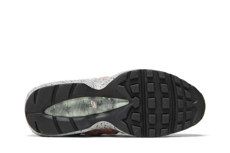 Women's Nike Air Max 95 Confetti - product image from the listing.