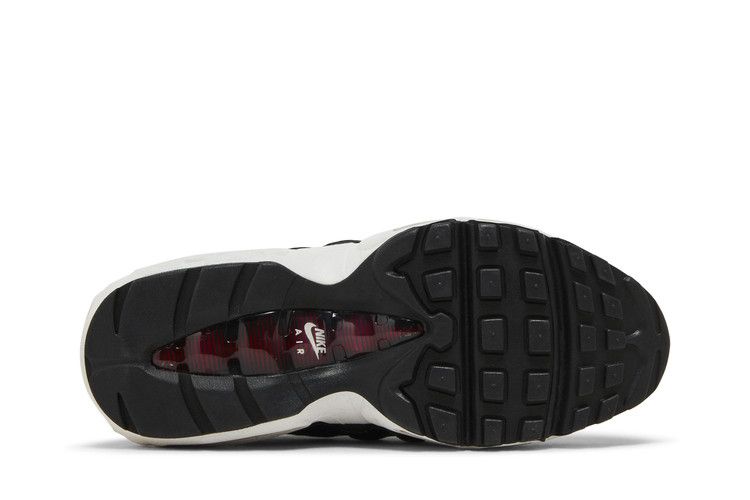 Recraft Anthracite Team Red (GS) - Nike Air Max 95 - product image from the listing.