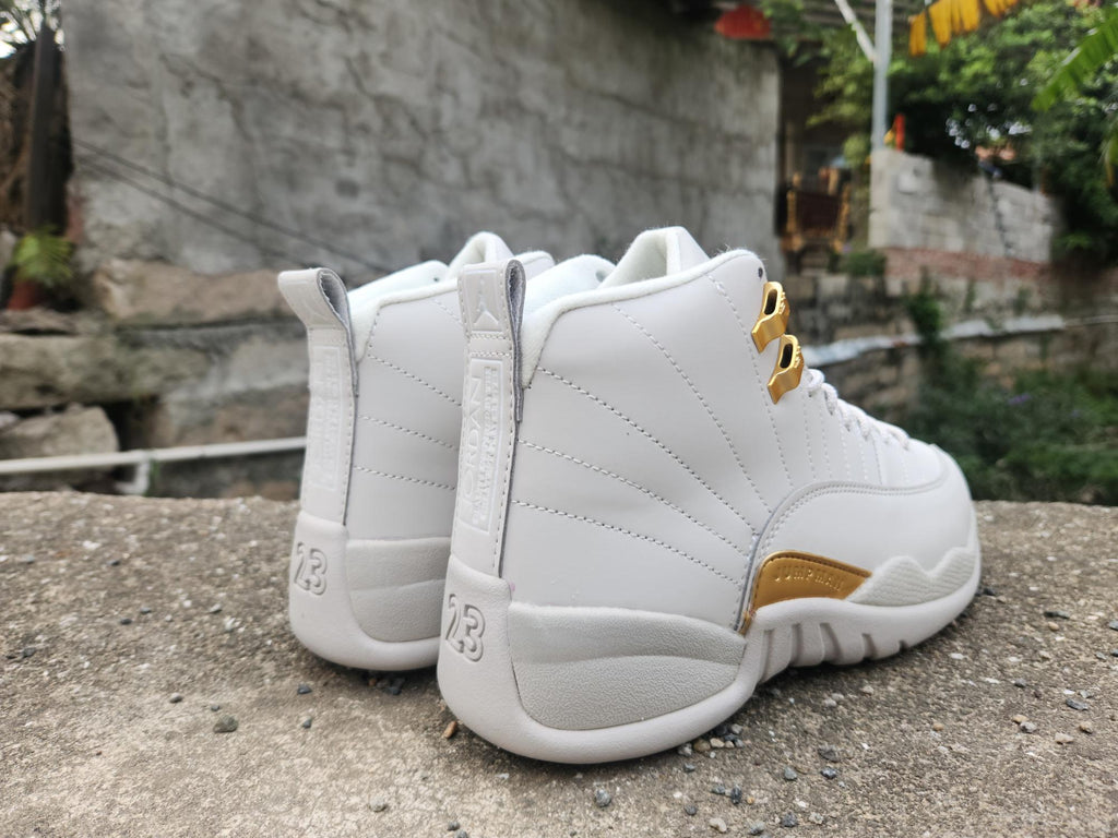 Grey/Gold ("Taxi") - Air Jordan 12 Retro - product image from the listing.