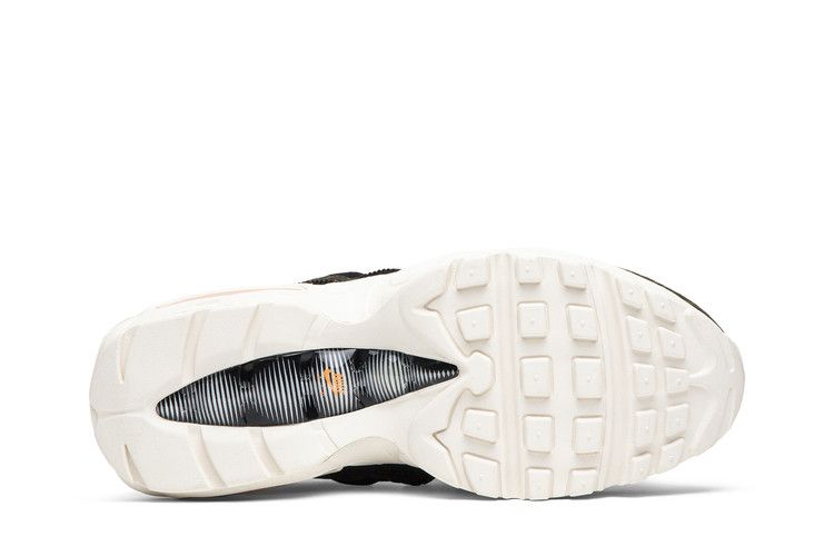 Carhartt WIP Camo - Nike Air Max 95 - product image from the listing.