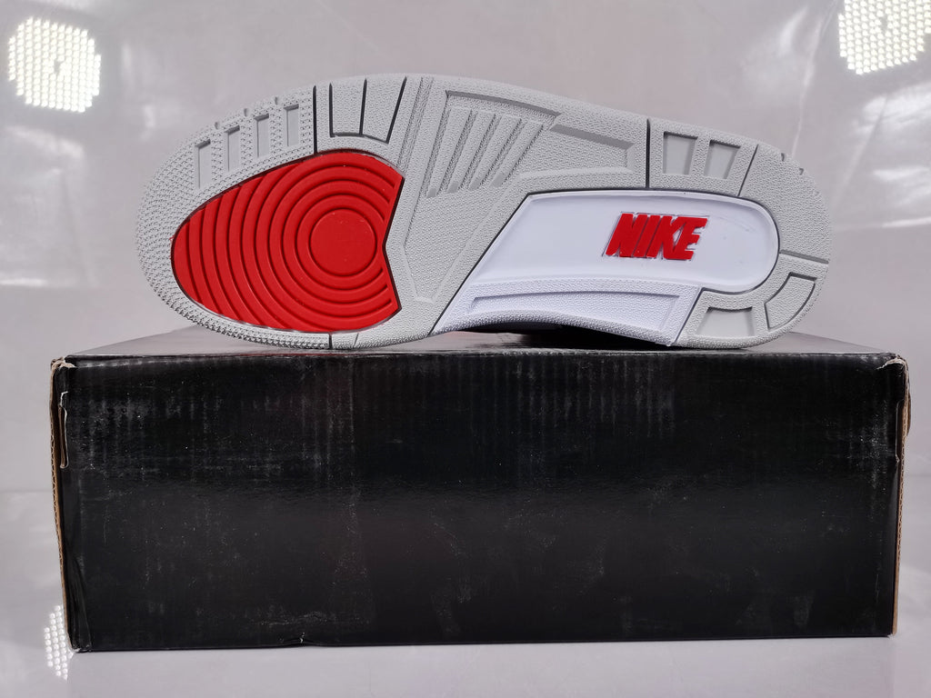 Air Jordan 3 Retro Red Black Crackle Sneakers - product image from the listing.