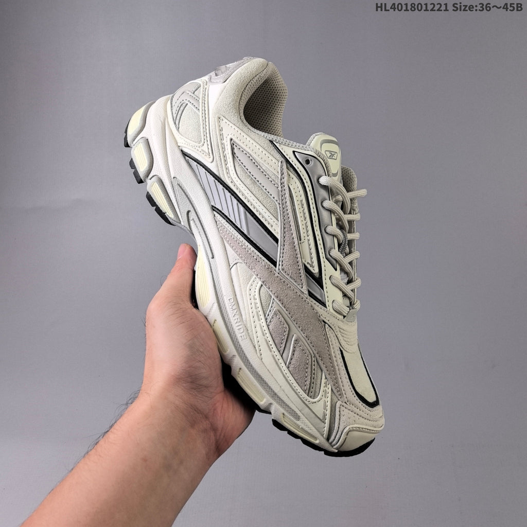 Reebok Premier Road Ultra Low-Cut Sneakers HL401801221 - product image from the listing.