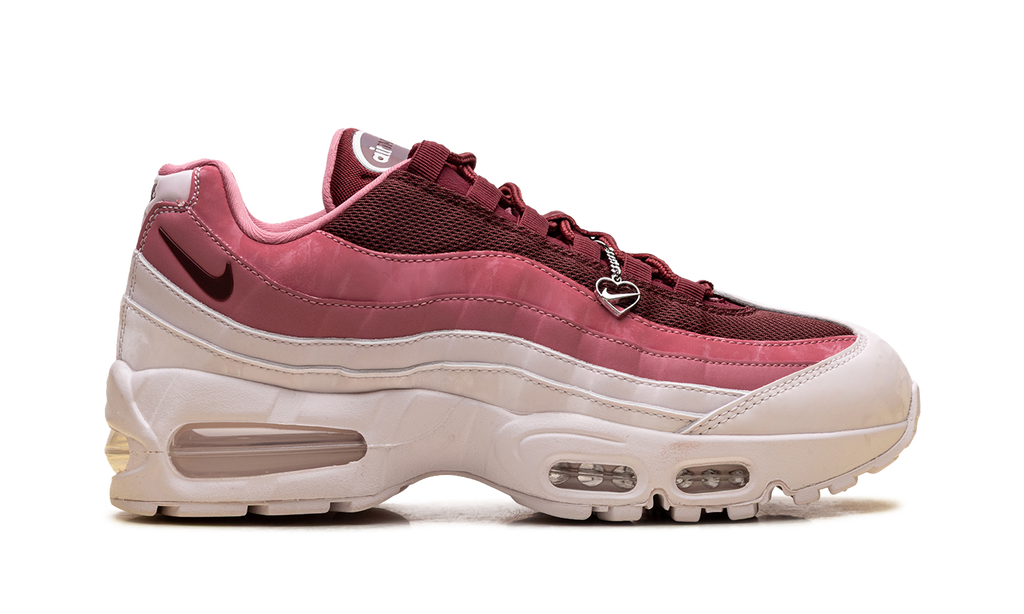 Women's Air Max 95 "Valentine's Day 2026" IB8155 600 - product image from the listing.