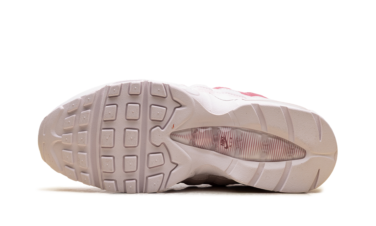Women's Air Max 95 "Valentine's Day 2026" IB8155 600 - product image from the listing.