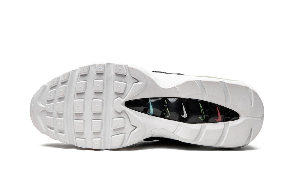 "Black" Air Max 95 SE Worldwide CQ9743 001 - product image from the listing.