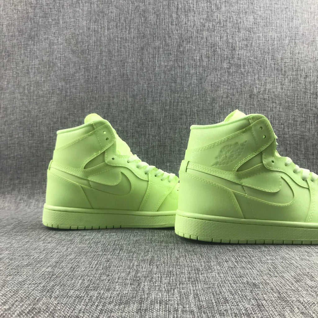 Air Jordan 1 Mid AH7389-700 Sneakers in Volt - product image from the listing.