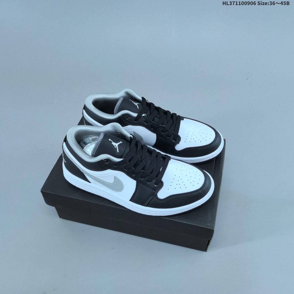 Sneakers, White Multi-Color, - Jordan 1 Low OG 553558-146 - product image from the listing.