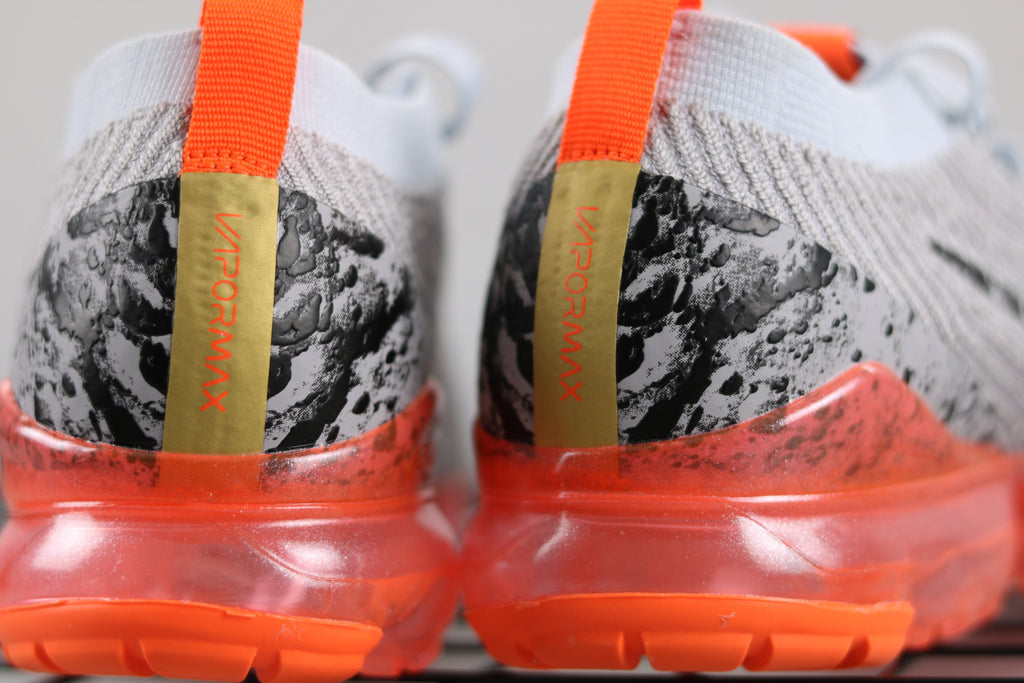 Nike Air VaporMax Flyknit 3 Shoes for Running AJ6900-106 - product image from the listing.