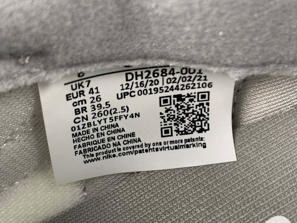 Nike LDWaffle Fragment sacai Sneakers in Grey White DH2684-001 - product image from the listing.