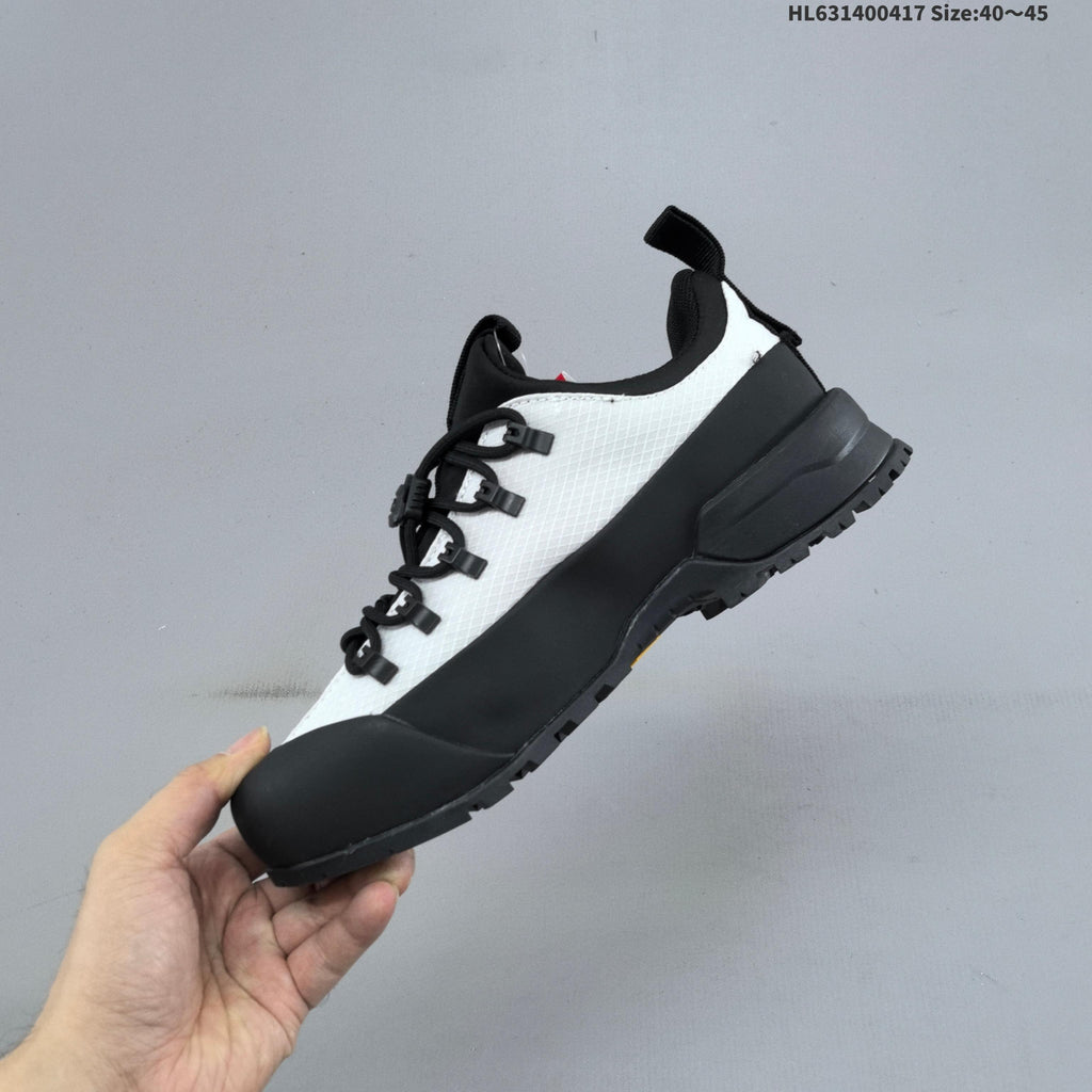 The North Face GLENCLYFFE LOW Footwear - product image from the listing.