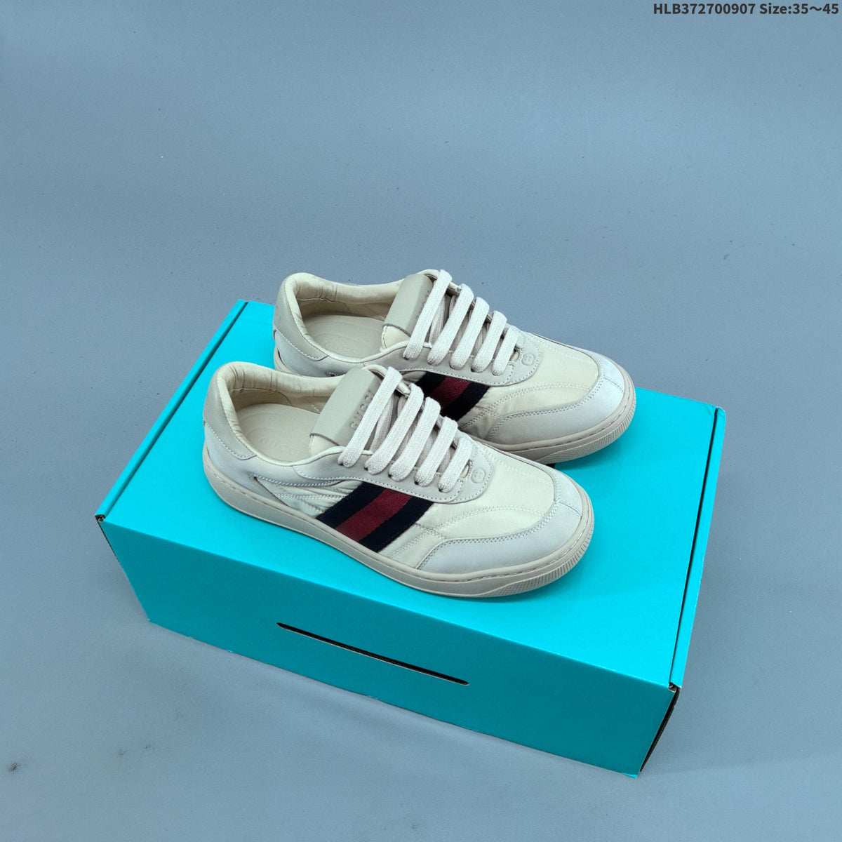 Gucci Ace Low-Cut Sneakers 429446 A38G0 1284 - product image from the listing.