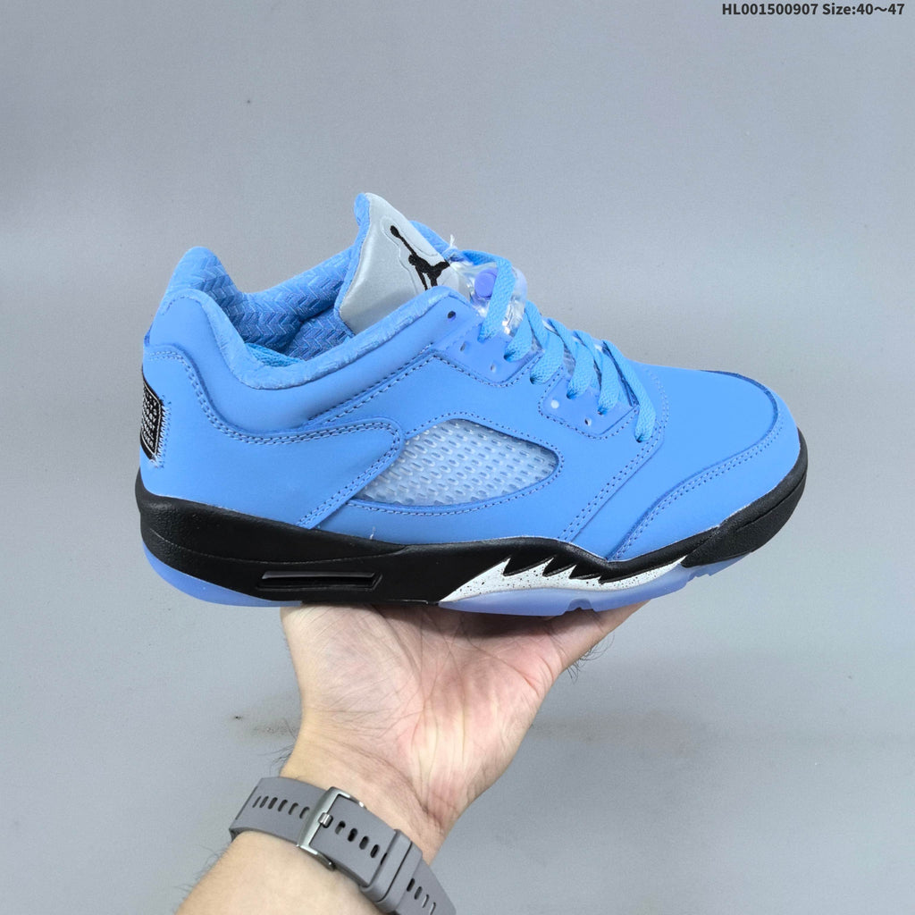 Air Jordan 5 Retro Low UNC Sneakers in Blue - product image from the listing.