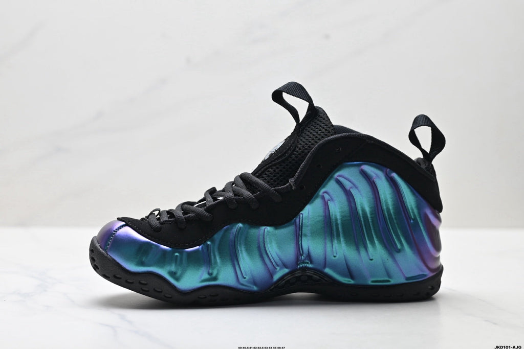 Nike Air Foamposite One Penny Hardaway Iridescent Trainers - product image from the listing.