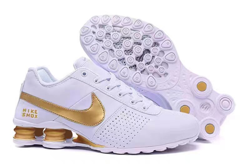 Nike Shox Deliver 809 Trainers - product image from the listing.