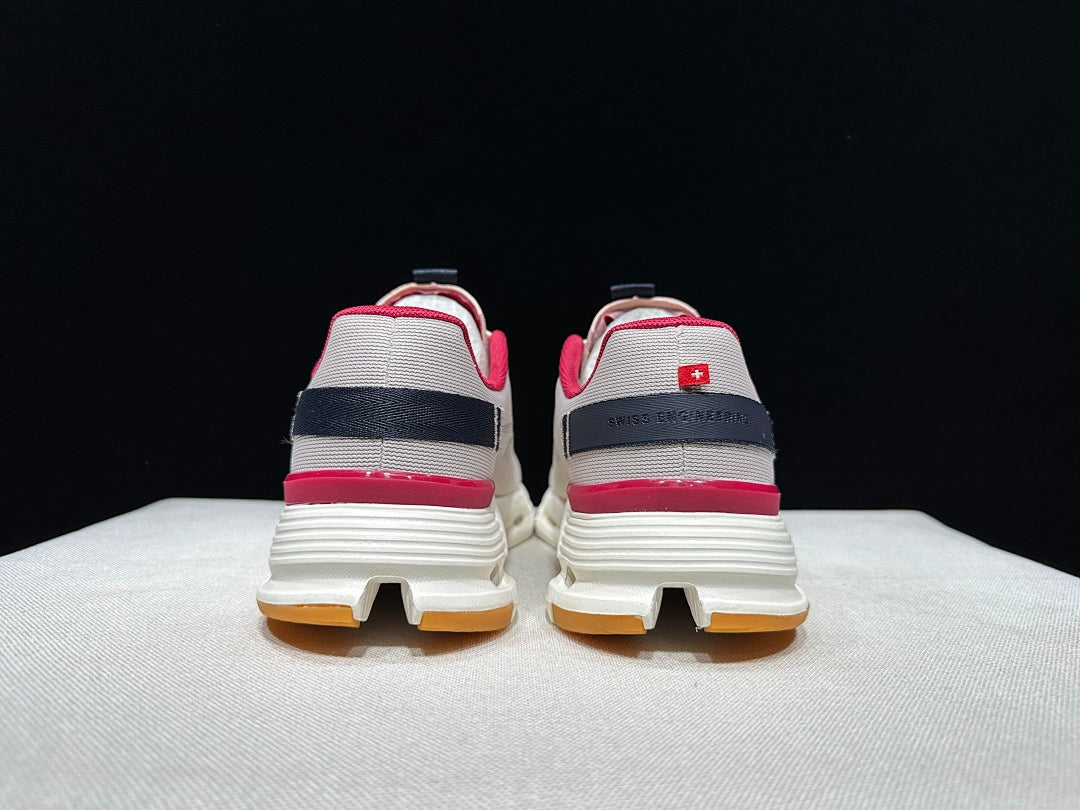 On Cloudnova Form 2 Trainers in Fade Orchid - product image from the listing.