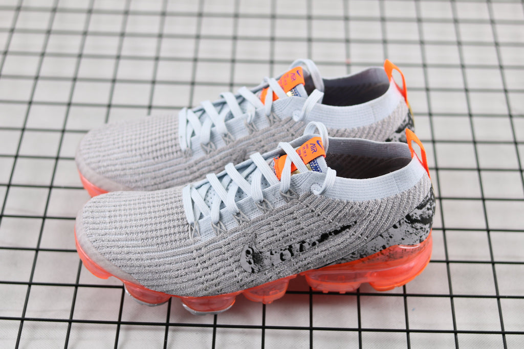 Nike Air VaporMax Flyknit 3 Shoes for Running AJ6900-106 - product image from the listing.