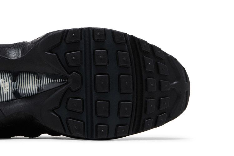 Nike Air Max 95 in Black Silver - product image from the listing.