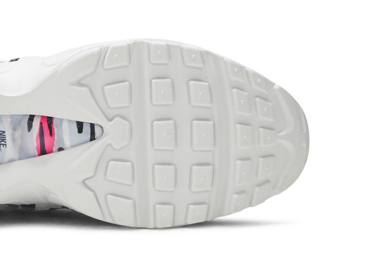 Country Pack Korea - Nike Air Max 95 - product image from the listing.