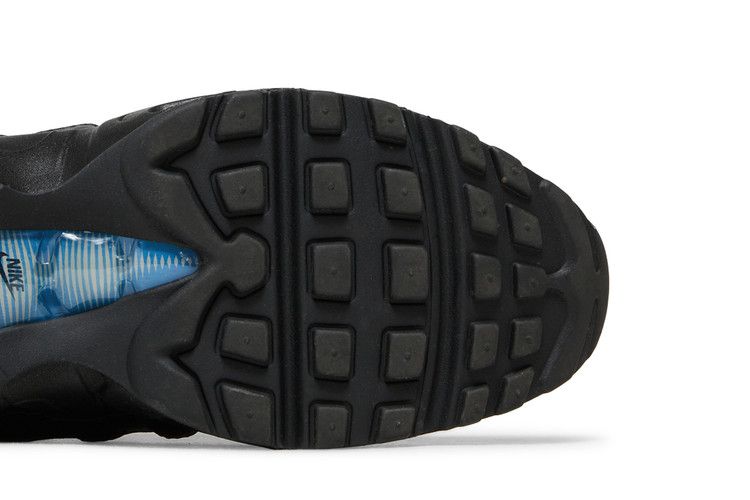 Black Reflective - Nike Air Max 95 - product image from the listing.