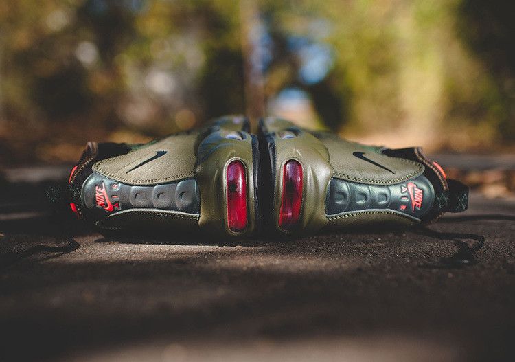 Sneakerboot Dark Loden - Nike Air Max 95 - product image from the listing.