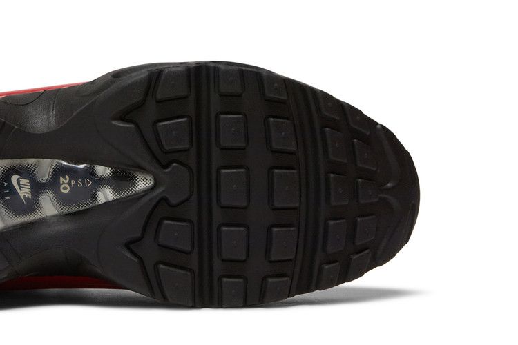 Nike Air Max 95 Lux Supreme in Red - product image from the listing.