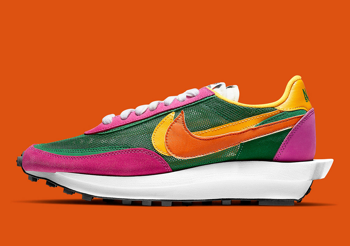 Nike LDV Waffle Sacai BV0073-301 Sneakers in Green Pink - product image from the listing.